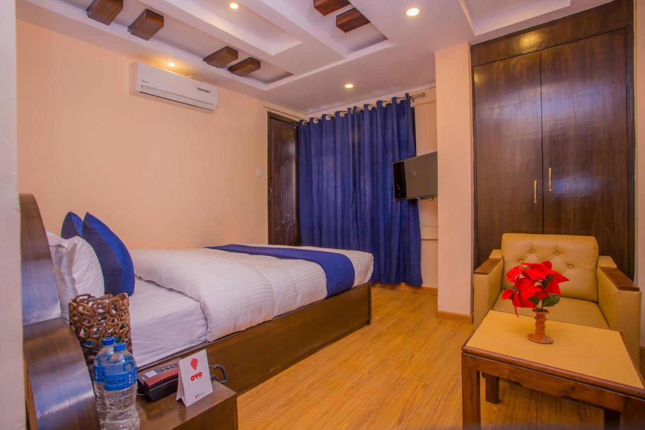 Oyo Hotel Antique Kutty Kathmandu Exterior foto