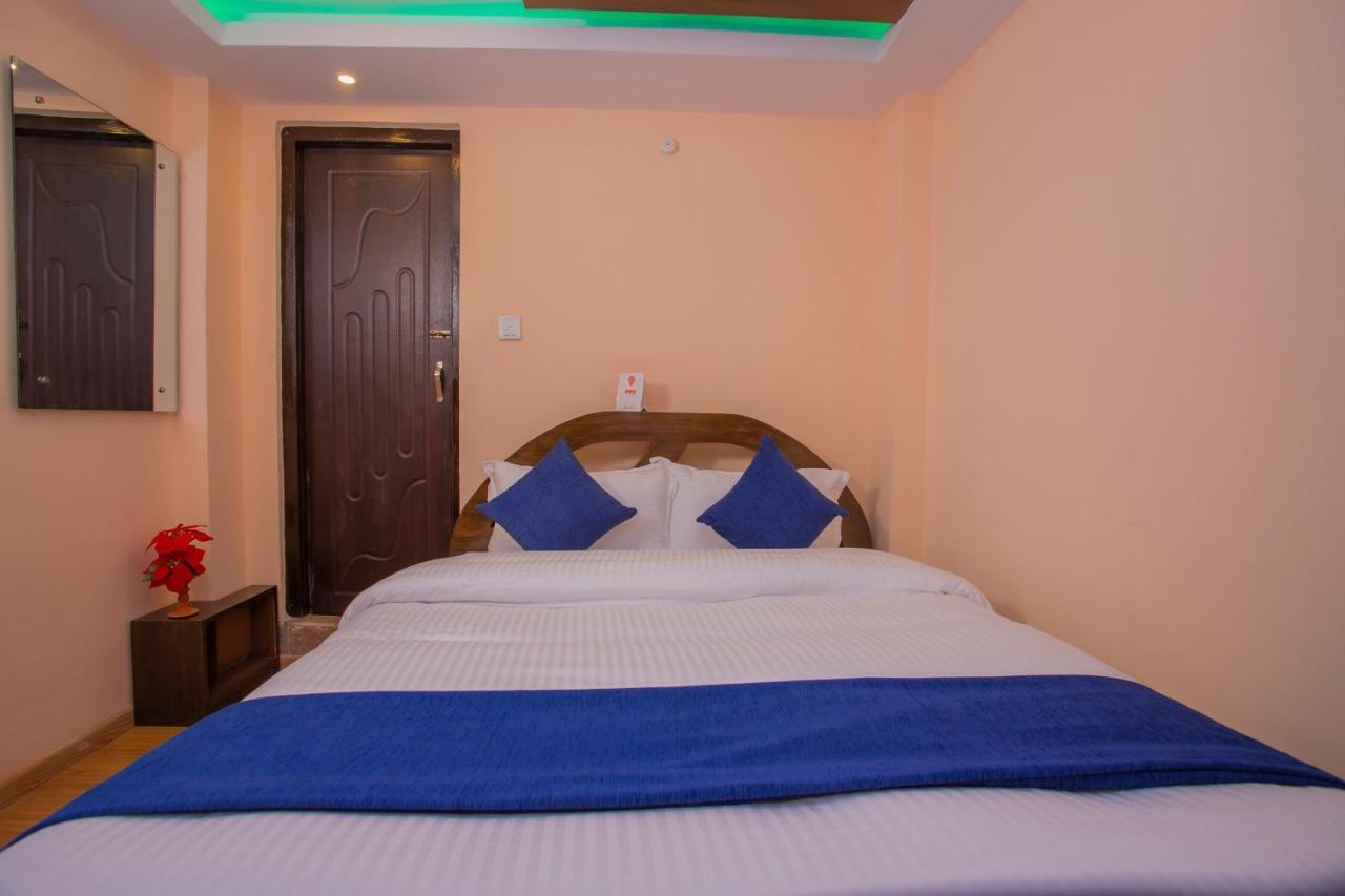 Oyo Hotel Antique Kutty Kathmandu Exterior foto